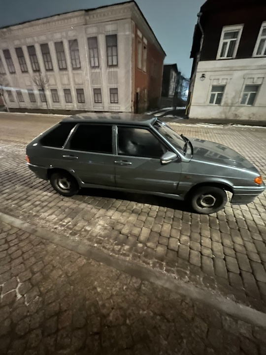 Продам авто ваз 2114 
2008 (8)