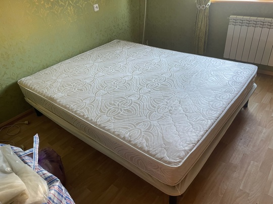 Продается кровать (каркас + матрас)

Продаю (2)