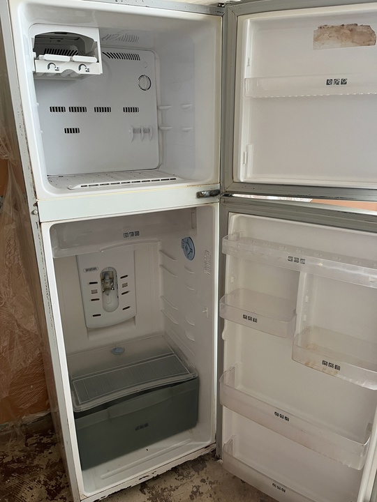 Продаётся холодильник в рабочем состоянии (2)