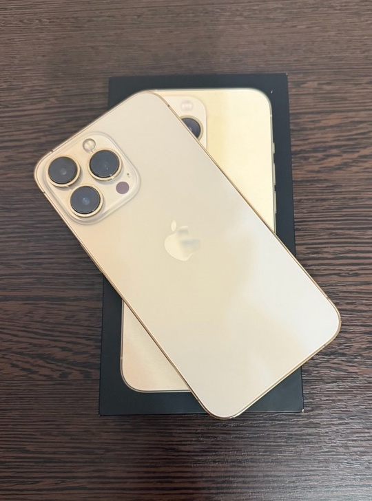 Продам iPhone 13 Pro на