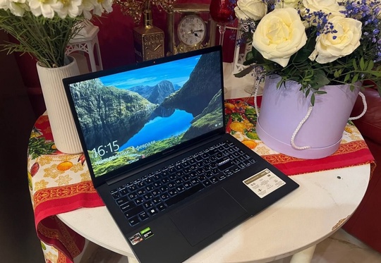 Продам игровой ноутбук ASUS 6500Q
Цена (1)