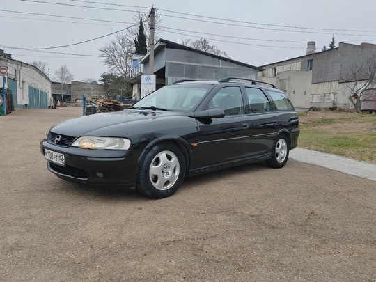 Opel vectra B 2.0 diesel (1)