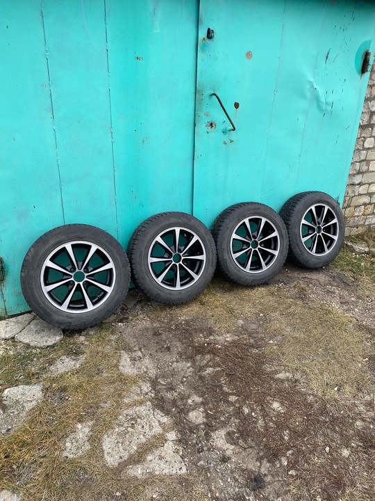 Продам: Зимние Колеса R-14 на