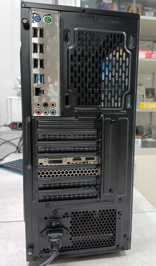 Игровой 20-типоточный системный блок (Xeon (3)