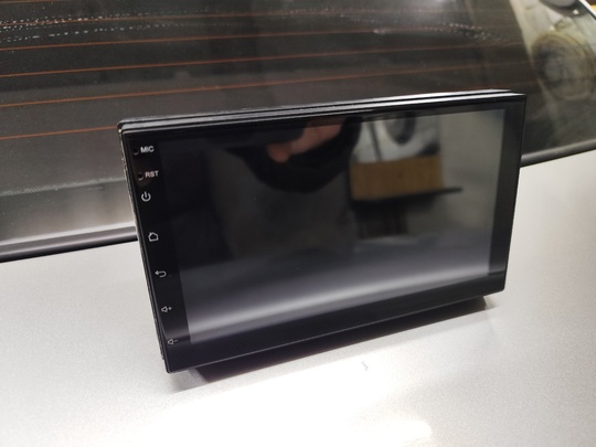 Продам автомагнитолы 
Jvc 1500р
Андроид 2х64