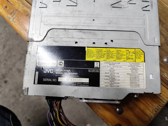 Продам автомагнитолы 
Jvc 1500р
Андроид 2х64 (3)