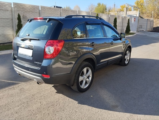 Продам Chevrolet Captiva 2007 Год
1 (3)