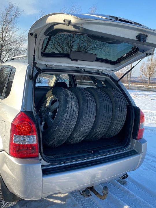 Hyundai Tucson 2007 год. 
Двигатель (4)