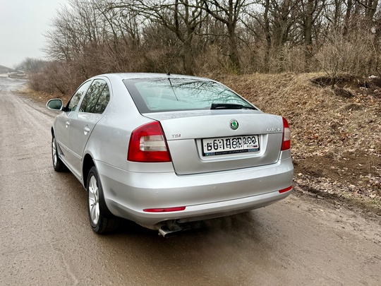 Skoda Octavia A5 2011г.
1.8T бензин (4)
