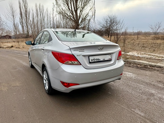 Hyundai Solaris 2016г.
Автомат 1.4 бензин
Пробег (4)