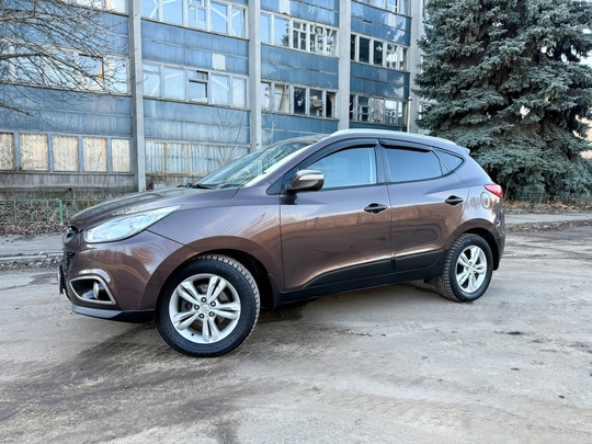 Hyundai ix35 2010г. 
2.0 бензин (1)