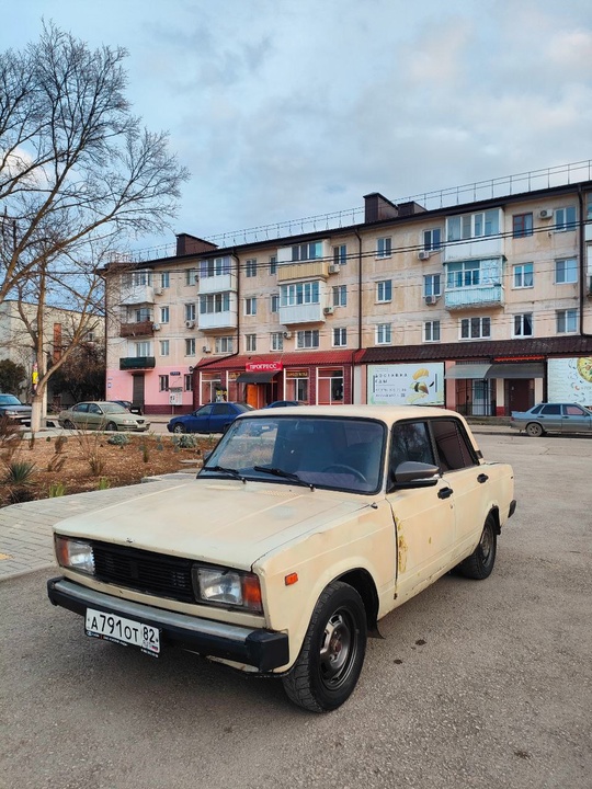 Продам ВАЗ 2105. 1986 год.