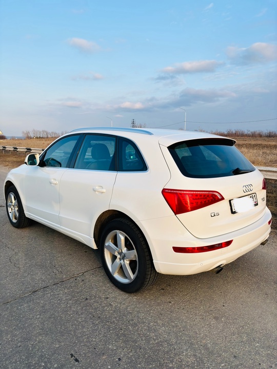 Пpoдaeтcя Αudi Q5 Quattrо 2012 (3)
