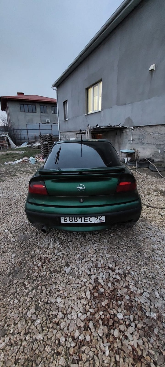 Продаётся авто в хорошем состоянии,каждый (3)
