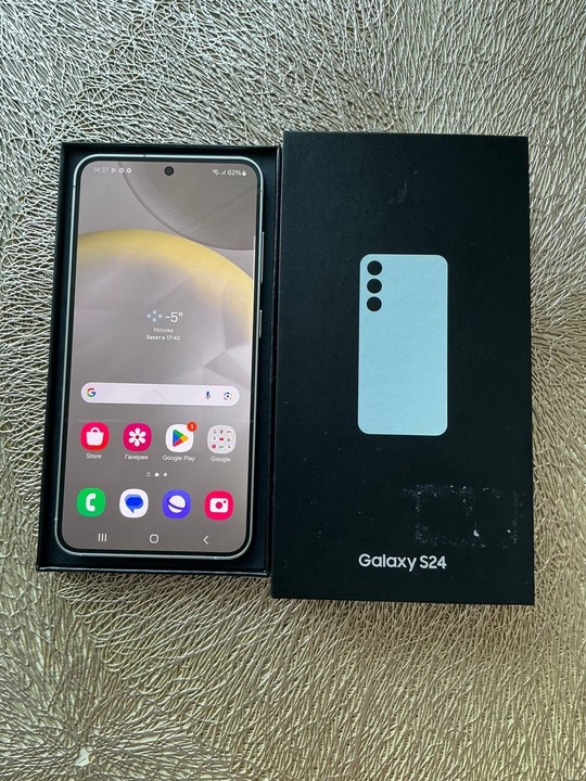 Samsung Galaxy S24 -8/128. Состояние (4)