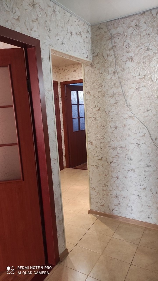 Продам!г. Луганск ,ЧЕШСКИЙ ПРОЕКТ 3-к.квартиру, (5)