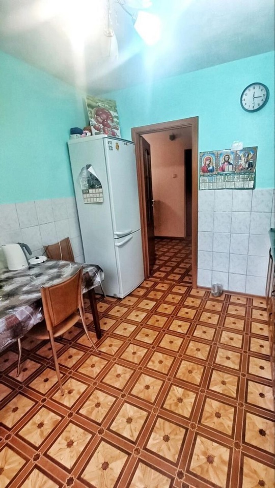 Продается 3 - х комнатная (1)