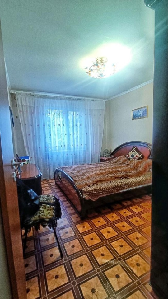 Продается 3 - х комнатная (3)