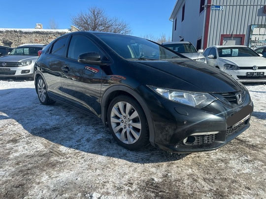 Продам Honda Civic 2014год 1.8 (2)