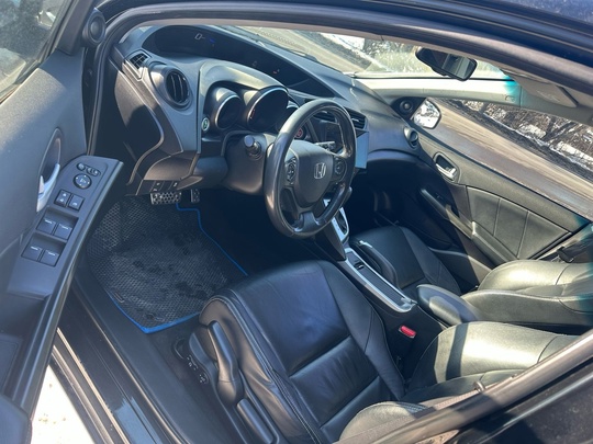 Продам Honda Civic 2014год 1.8 (6)