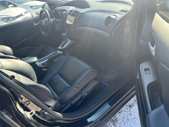 Продам Honda Civic 2014год 1.8 (7)