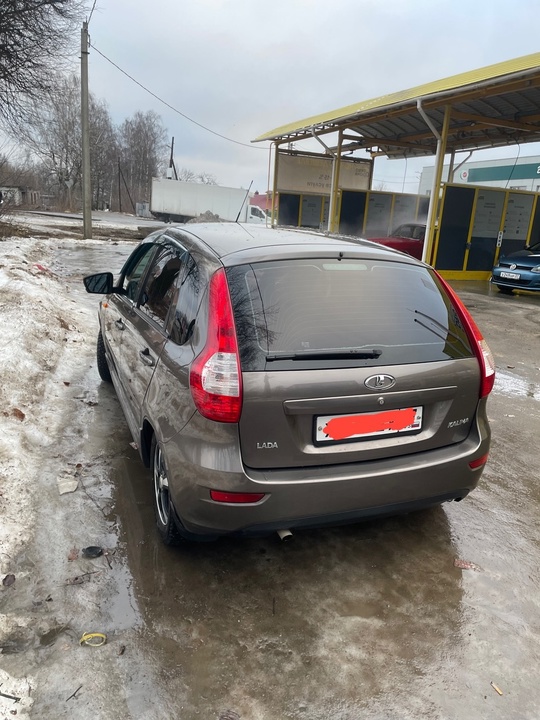 Продам Ладу Калину 2015 год
8кл