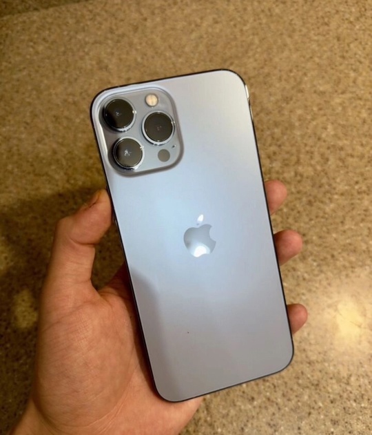 13pro max голубой 128gb
Телефон в