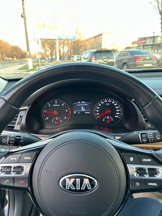Kia k7
2016 год
2,2 td
1 хозяин
79,000 (7)