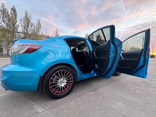 Модель: Mazda 3 
гв 2009