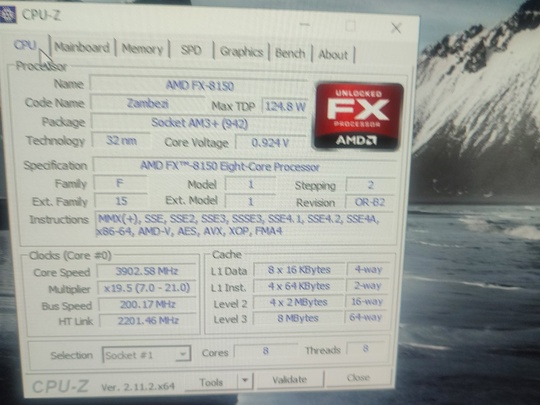 Цена 7000₽
Симферополь
+7(978) 250-92-32
хар-ки:
Процессор - fx (5)