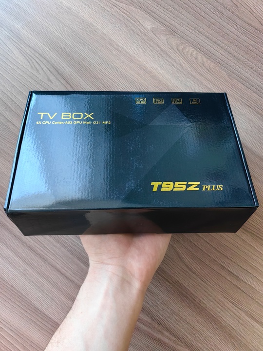 Продам новую 6K смарт приставку