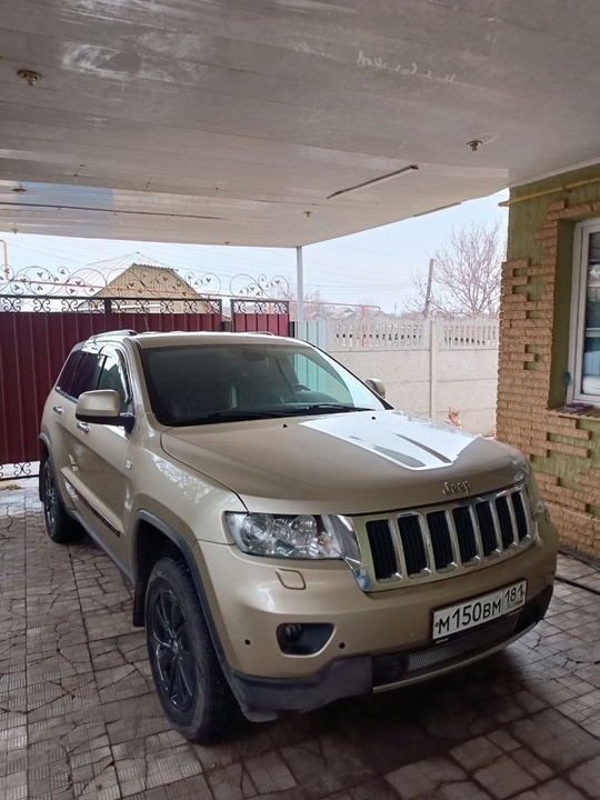 Продам JEEP GRAND CHEROKEE LIMITID
