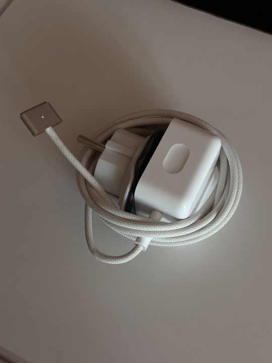 MacBook Air 
На чипе M3 (4)