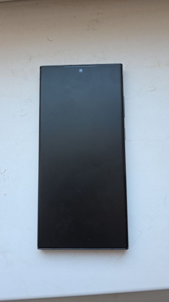 Samsung galaxy S23 ultra 12/256 (2)