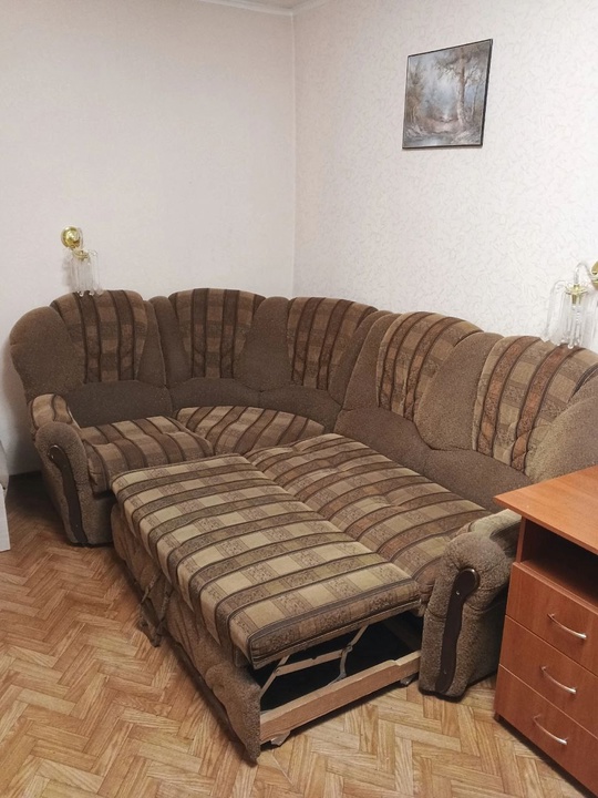 ПРОДАМ большой раскладной диван, в (3)