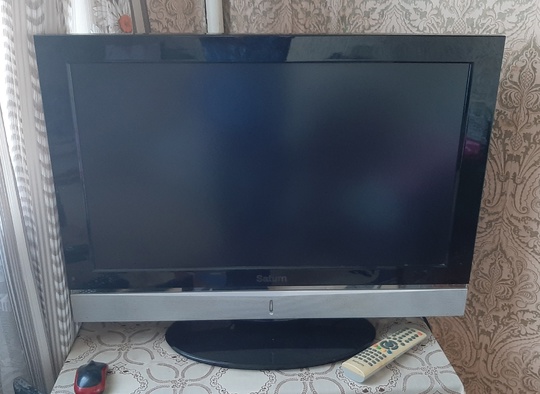 Продам ЖК-телевизор Saturn LCD 321.
32" (1)