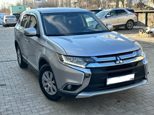 Продается Mitsubishi Outlander Акпп, Год