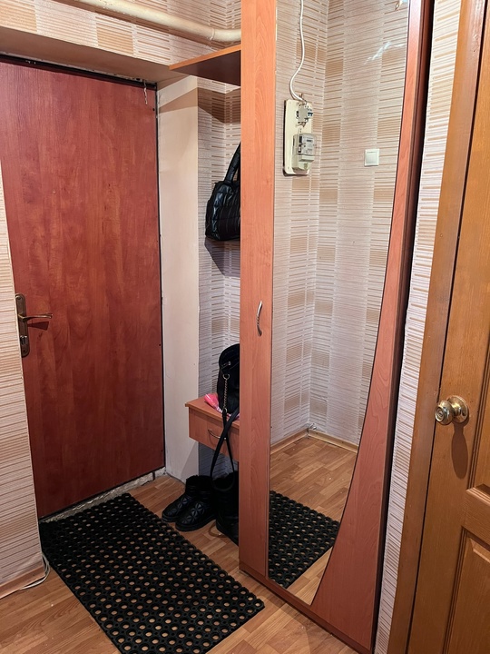 Сдам 1-комнатную квартиру в районе (8)