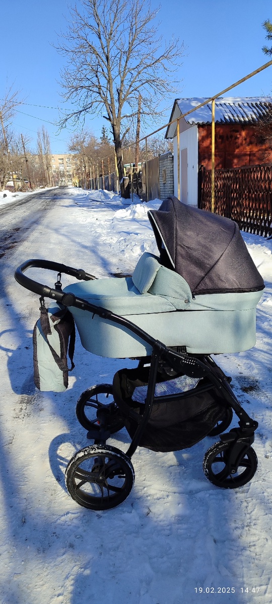 Продам коляску 2 в 1,