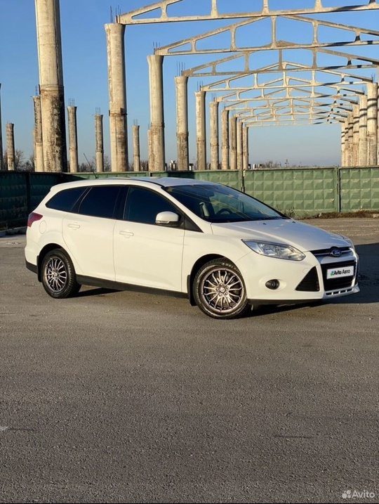 Продам Ford Focus III
2014г.в. Оригинальный (2)