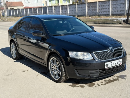 Продам Skoda Octavia 2014 года (7)
