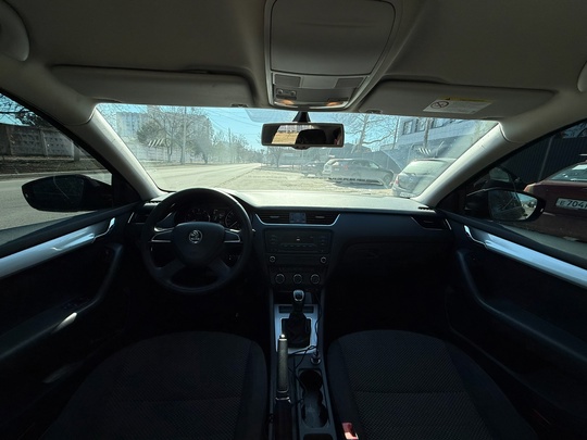 Продам Skoda Octavia 2014 года (8)