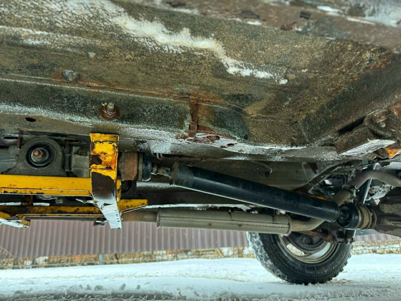 ВАЗ (LADA) 4x4 (Нива) 1.7 (9)