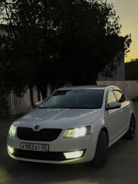 Skoda Octavia a7 2014г. 
1.4 (4)