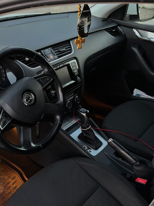 Skoda Octavia a7 2014г. 
1.4 (5)