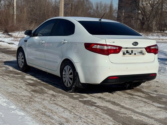 Продам KIA RIO 2015 года, (3)