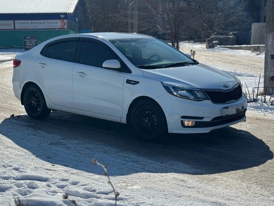 Продам!
KIA RIO  Киа Рио (1)