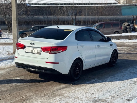 Продам!
KIA RIO  Киа Рио (3)