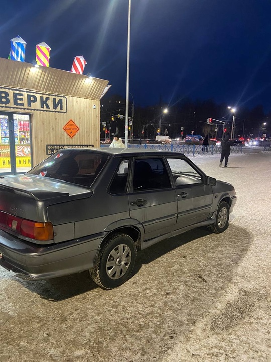 ВАЗ 2115
2008 года выпуска
Балка держится, (2)