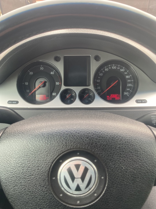 Туpбодизель 2.0 TDI
Расход по трaсcе (2)